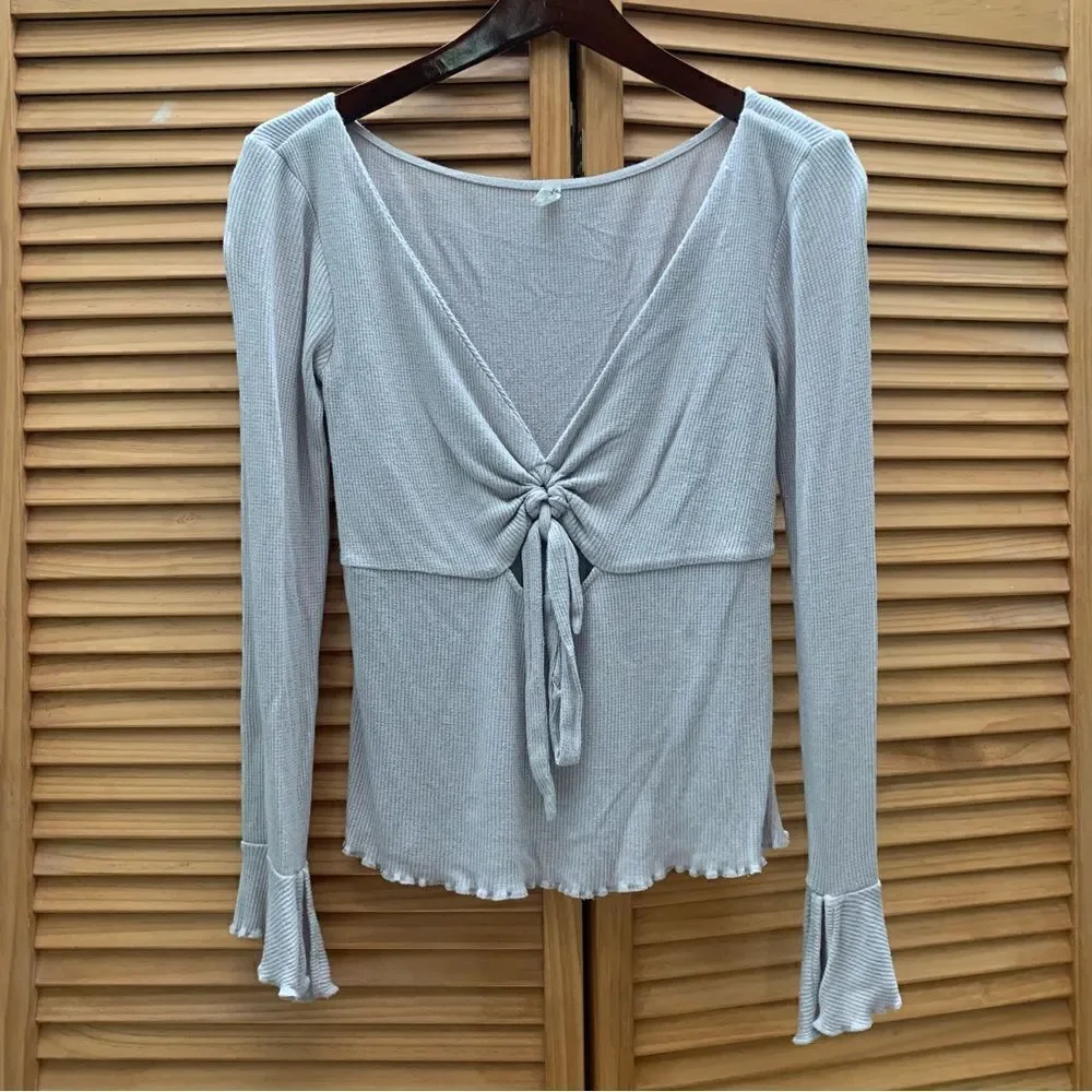 Free People V Neck Long Sleeve Size Medium